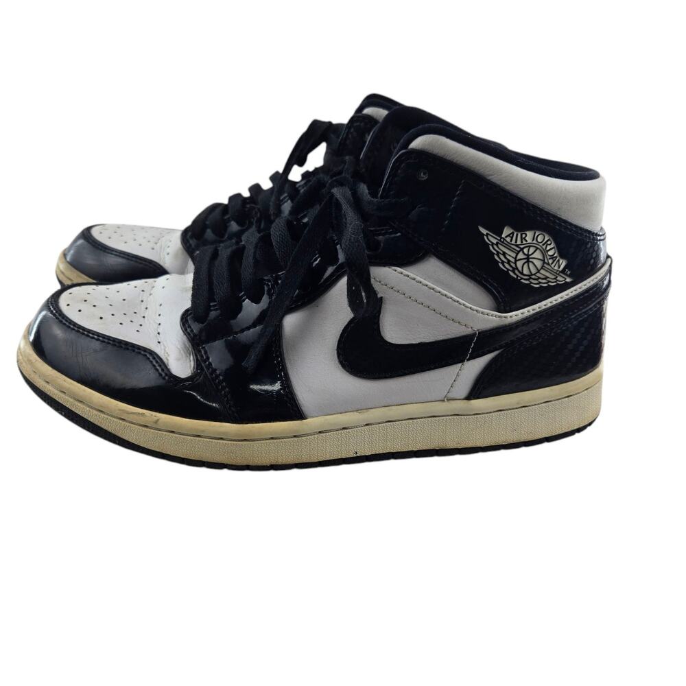 Nike Air Jordan 1 Mid Sneakers Mens 8 Black White‎ Retro Streetwear Athletic - Picture 5 of 12